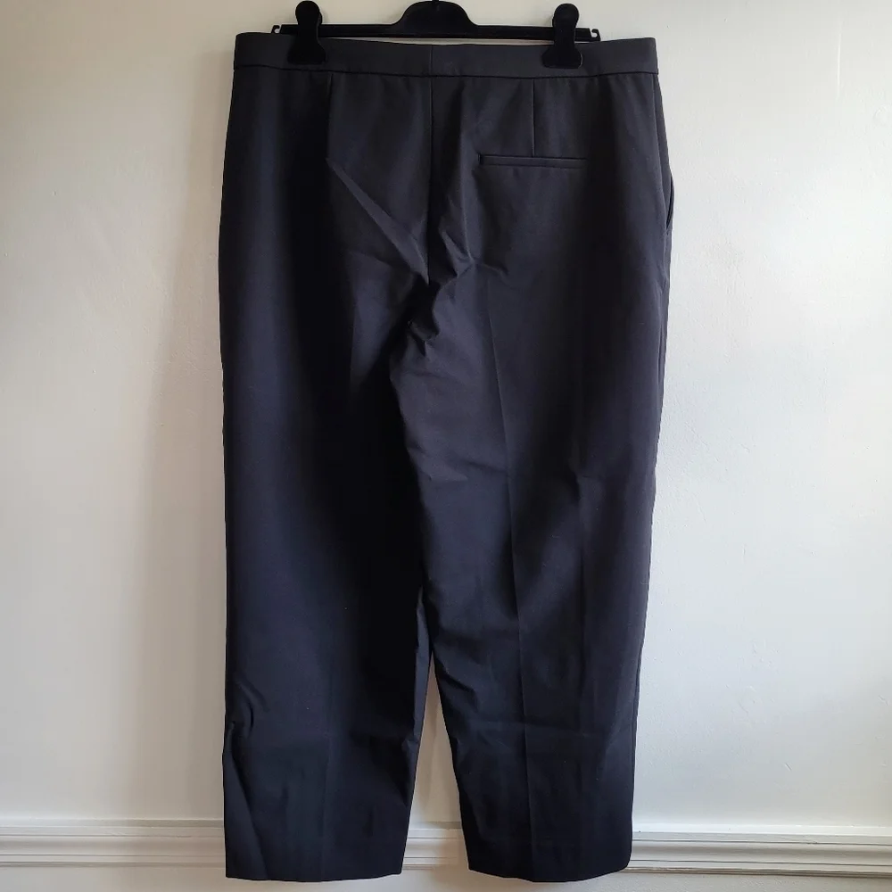 Vince Pintuck Tapered High Waist Black Trouser Pants Style#V802922038 NWT Sz 16